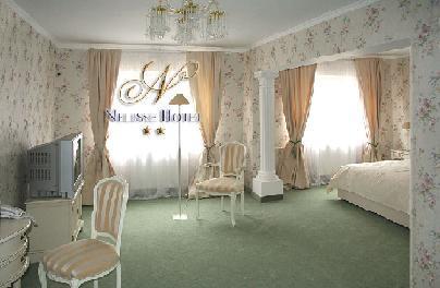 Hotel Nelisse Bukares Bagian luar foto